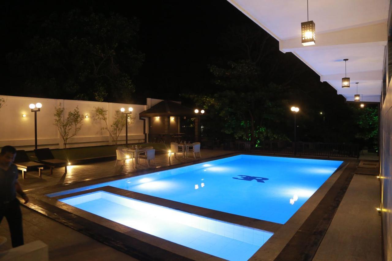 3R Resort Negombo Exterior foto